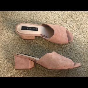 Steve Madden pink sandals